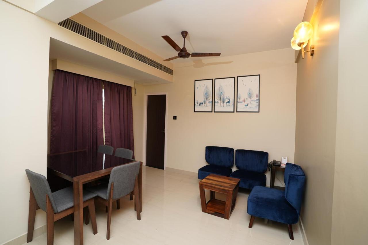 Neyyar Residency Hotel Neyyattinkara Exterior foto